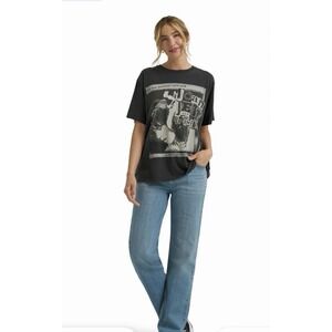 Lee Women's Joan Jett Graphic Tee Size XL. New with Tags